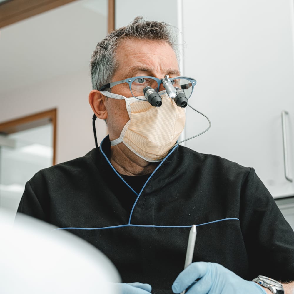 Dental Implants in La Prairie